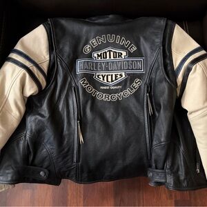 Harley-Davidson Black Leather Jacket with Cream Sleeves